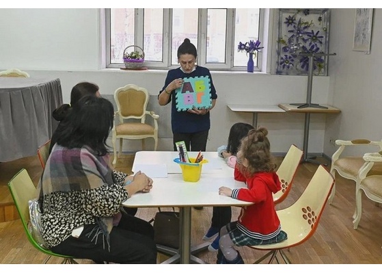 Art baby academy академия раннего обучения детей английскому языку через искусство!